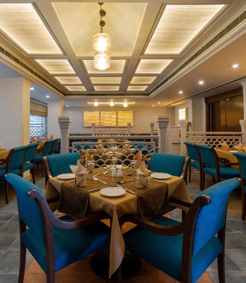 Hotel Crystal Palace Meerut Luaran gambar