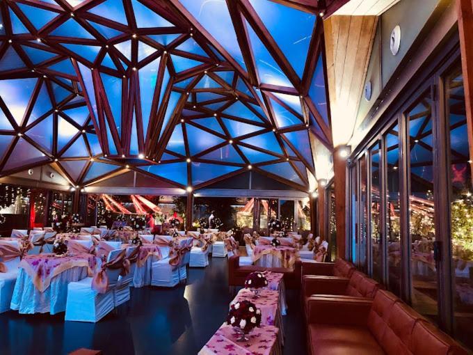 Hotel Crystal Palace Meerut Luaran gambar