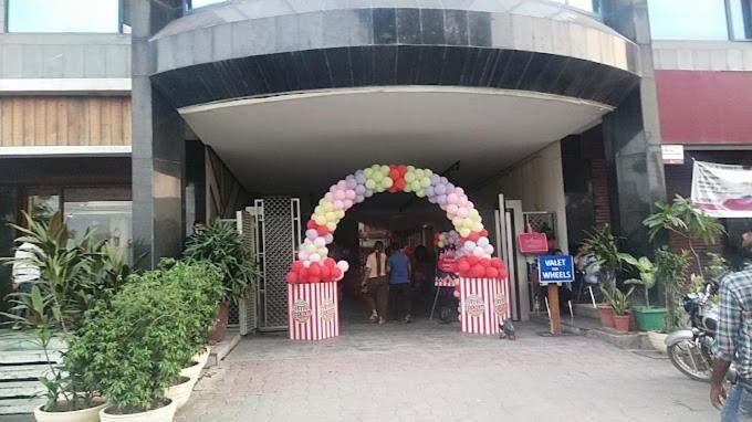 Hotel Crystal Palace Meerut Luaran gambar